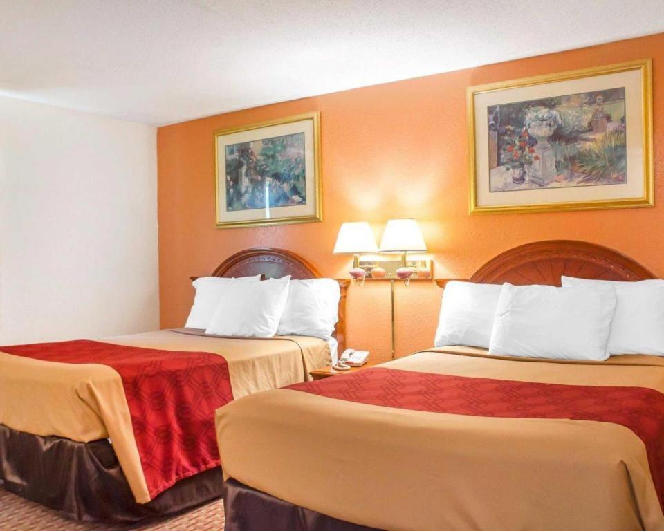 Econo Lodge Cuba I-86 Esterno foto